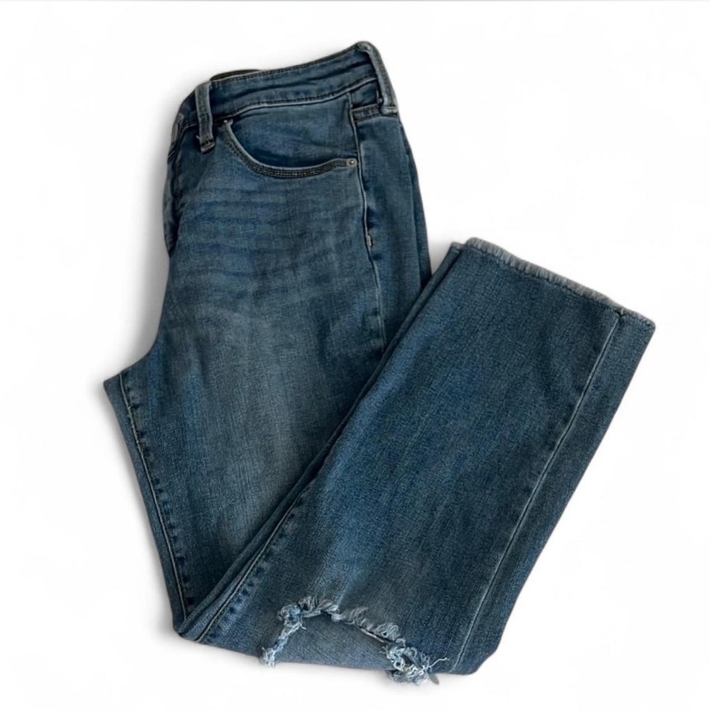 Universal Thread Jeans